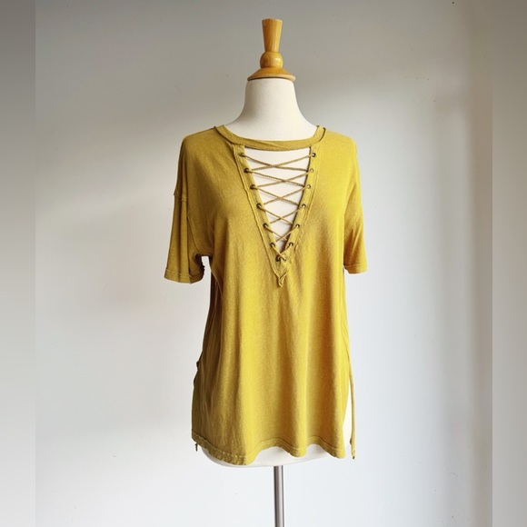 NWT FREE PEOPLE Azalea Lace Up Tee XS - Picture 1 of 5